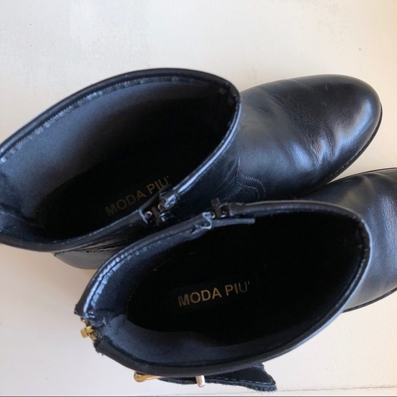 Italian Leather Chelsea Boots - Picture 6 of 8